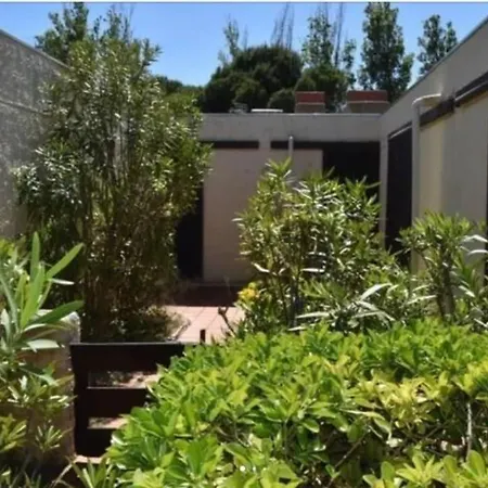 펜션 Cozy & Quiet, Entire Home, 2 Bedrooms, Garden *