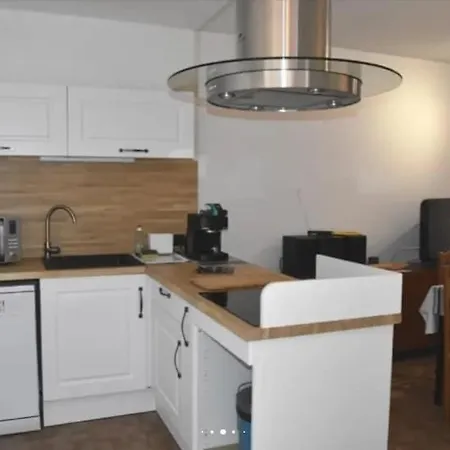 Cozy & Quiet, Entire Home, 2 Bedrooms, Garden