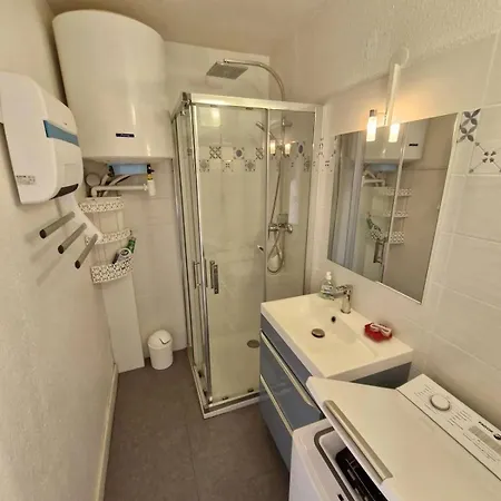 Cozy & Quiet, Entire Home, 2 Bedrooms, Garden * Leucate